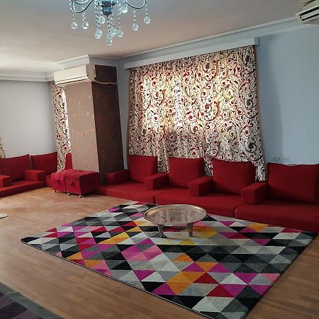 Luxury Apartment In 51 Shehab Street Kairo Exteriör bild